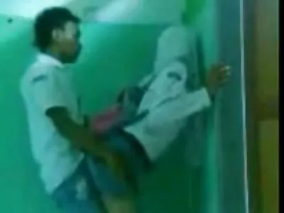 Lexi apa lánya szex video Lee és Mirko apám dögös barátnőjében