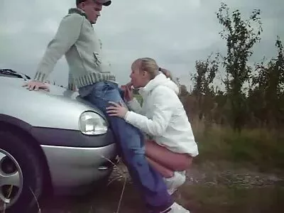 Capri Cavanni, Whitney Westgate 2 apa lánya szex csibében ugyanabban az időben videó (Bill Bailey)