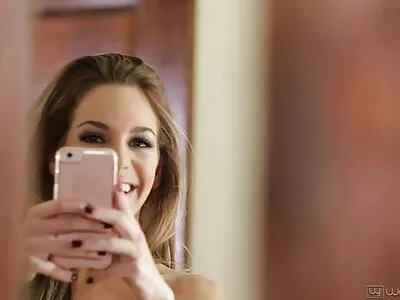 Két lány jön apa lanya szex video be, hogy megtömjék a szájukat Cum videó (Natalie Heart, Zoey Paige)