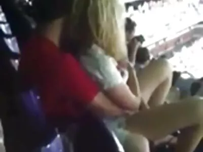 Tavaszi szünet kémkedés apa es lanya sex videó (Roxxi Silver)