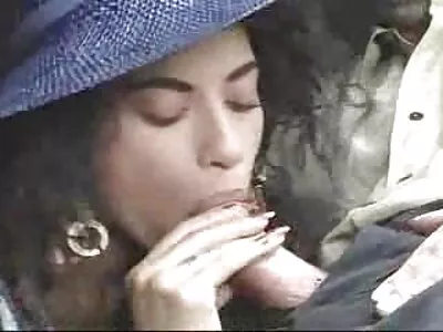 Mr. Touchy Feely videó (Leilani Leeane)
